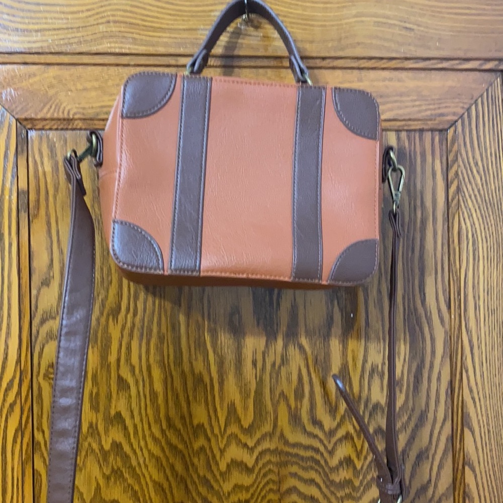 A very rare DisneyXLoungefly bag - Picture 3 of 6